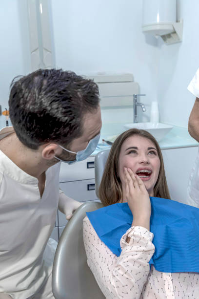 Best Cracked Tooth Emergency Dentist  in Bellview, FL